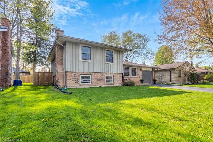 Property Photo:  84 Trottier Drive  ON N4G 4R2 