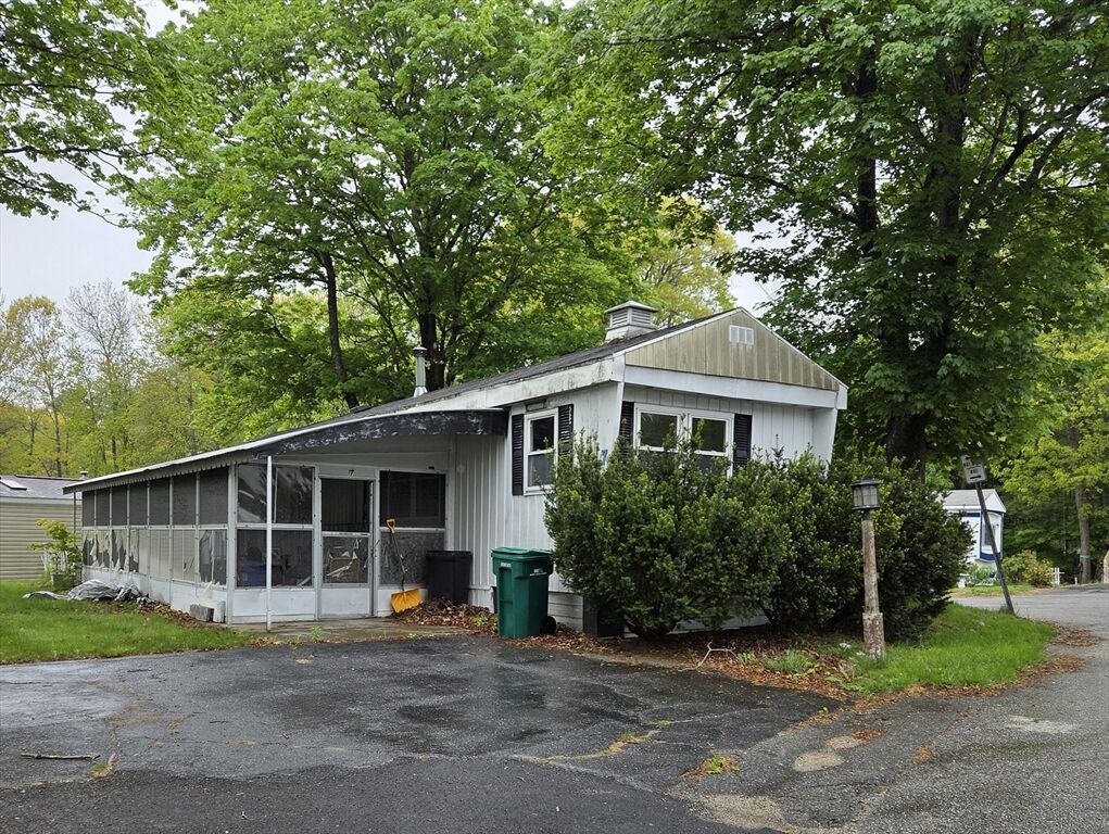 Property Photo: 1237 Central Street 7 MA 01453