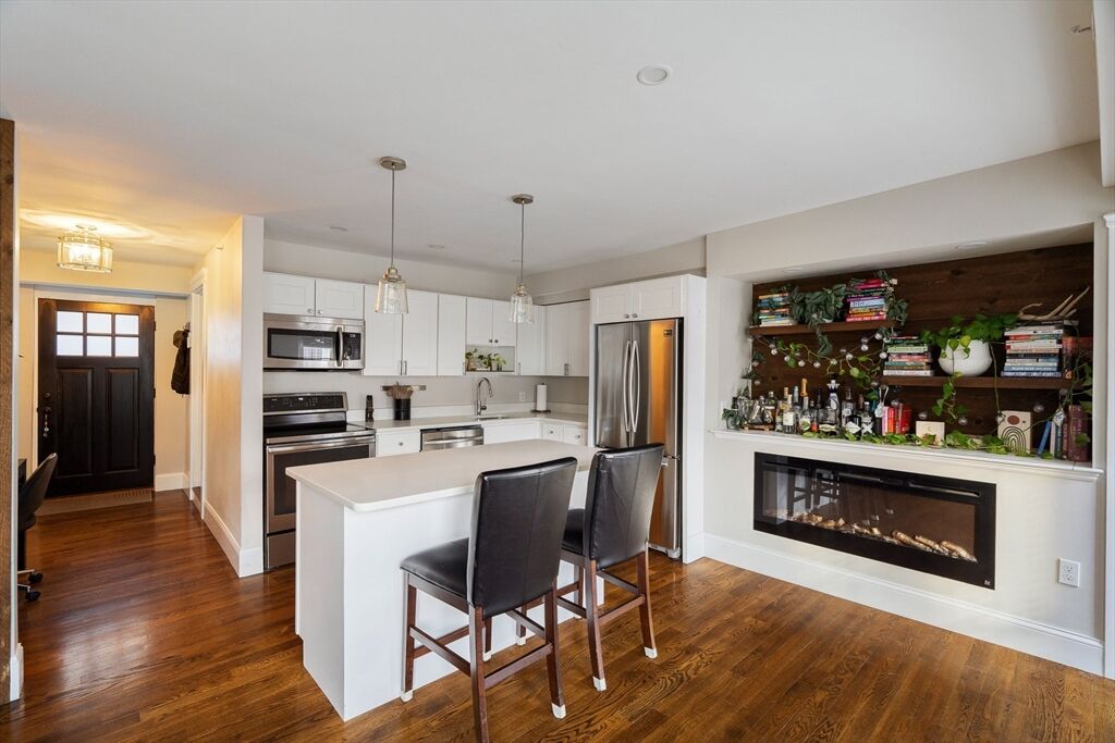 Property Photo:  94 Russell St 94  MA 02129 
