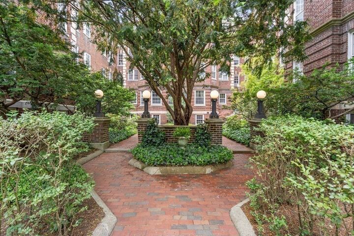 Property Photo:  41 Linnaean 36  MA 02138 