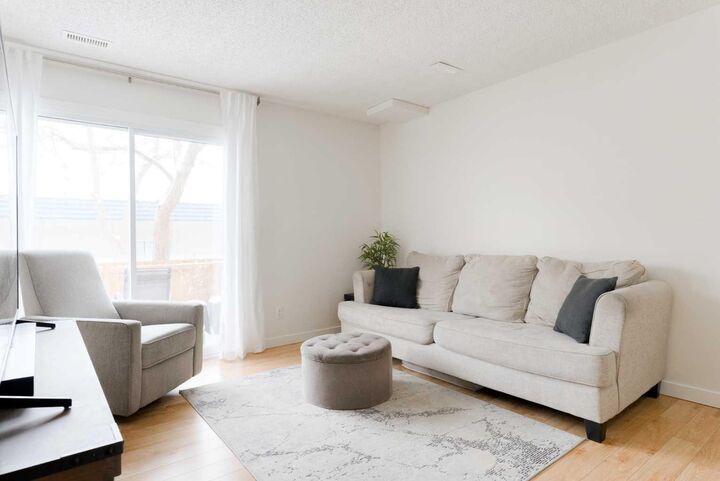 Property Photo:  420 Grier Avenue NE 23  AB T2K 5X6 