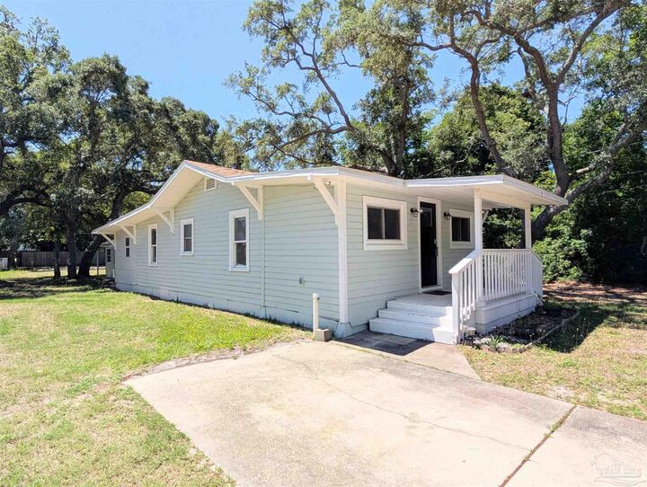 Property Photo:  4917 Hickory Shores Blvd  FL 32563 