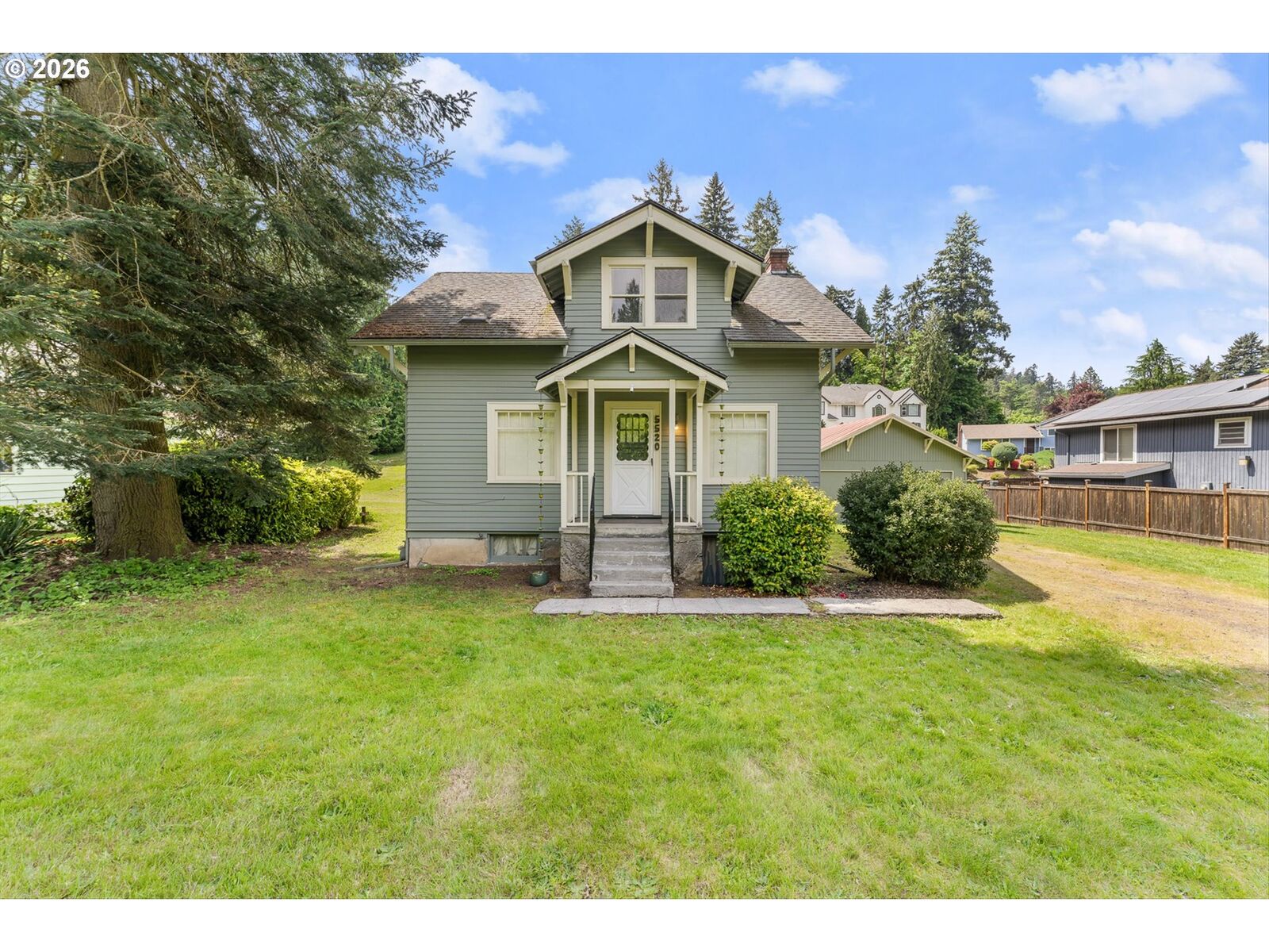Property Photo:  5520 SE Aldercrest Rd  OR 97222 