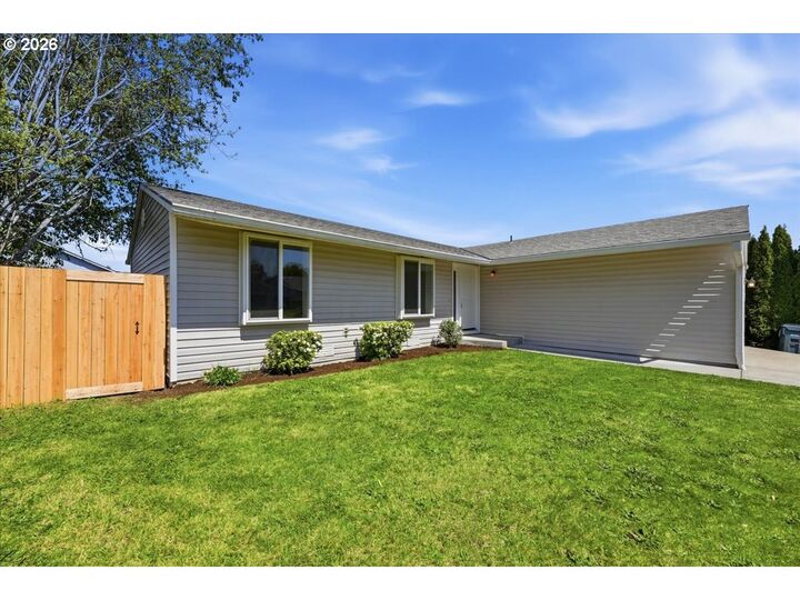 Property Photo: 20865 SW Jay St OR 97003