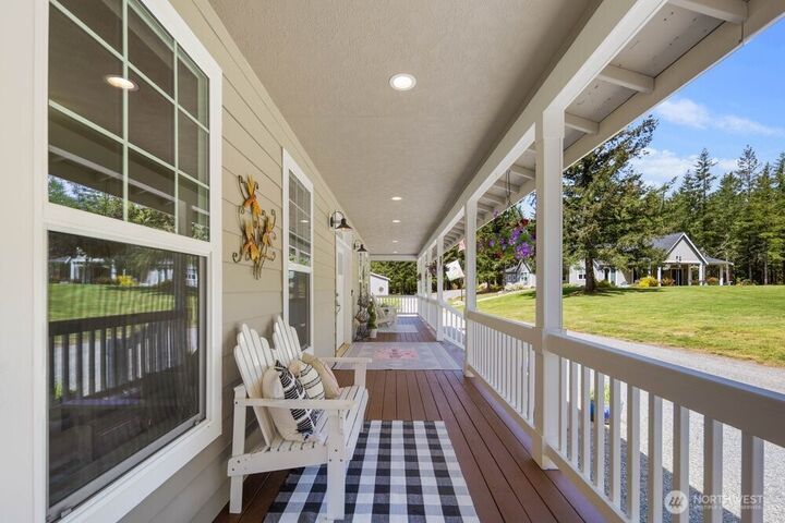 Property Photo: 29258 305th Court SE WA 98051