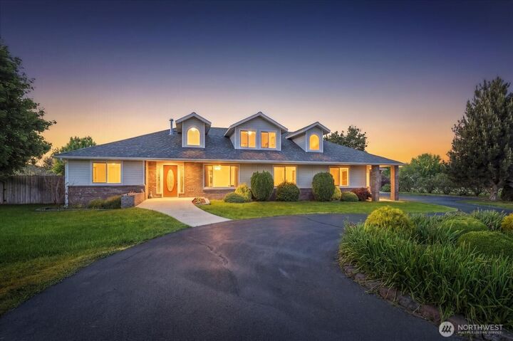 Property Photo:  221  Shane Porter Road  WA 99362 