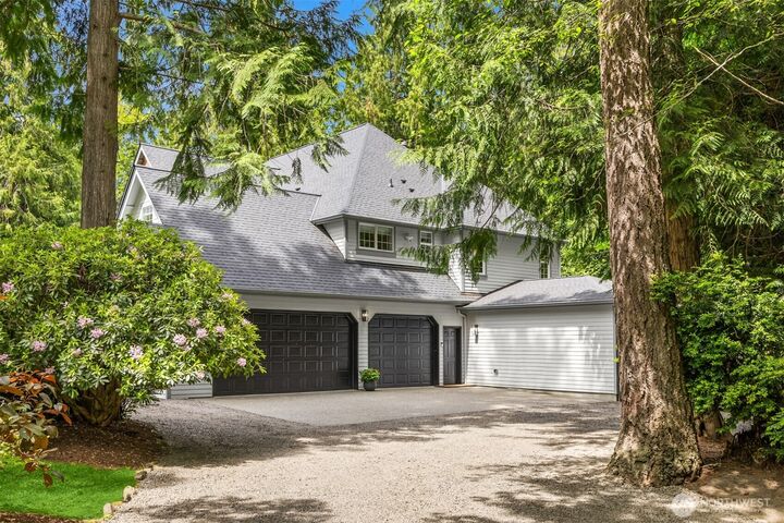 Property Photo:  13264  Teem Loop Road NE  WA 98110 