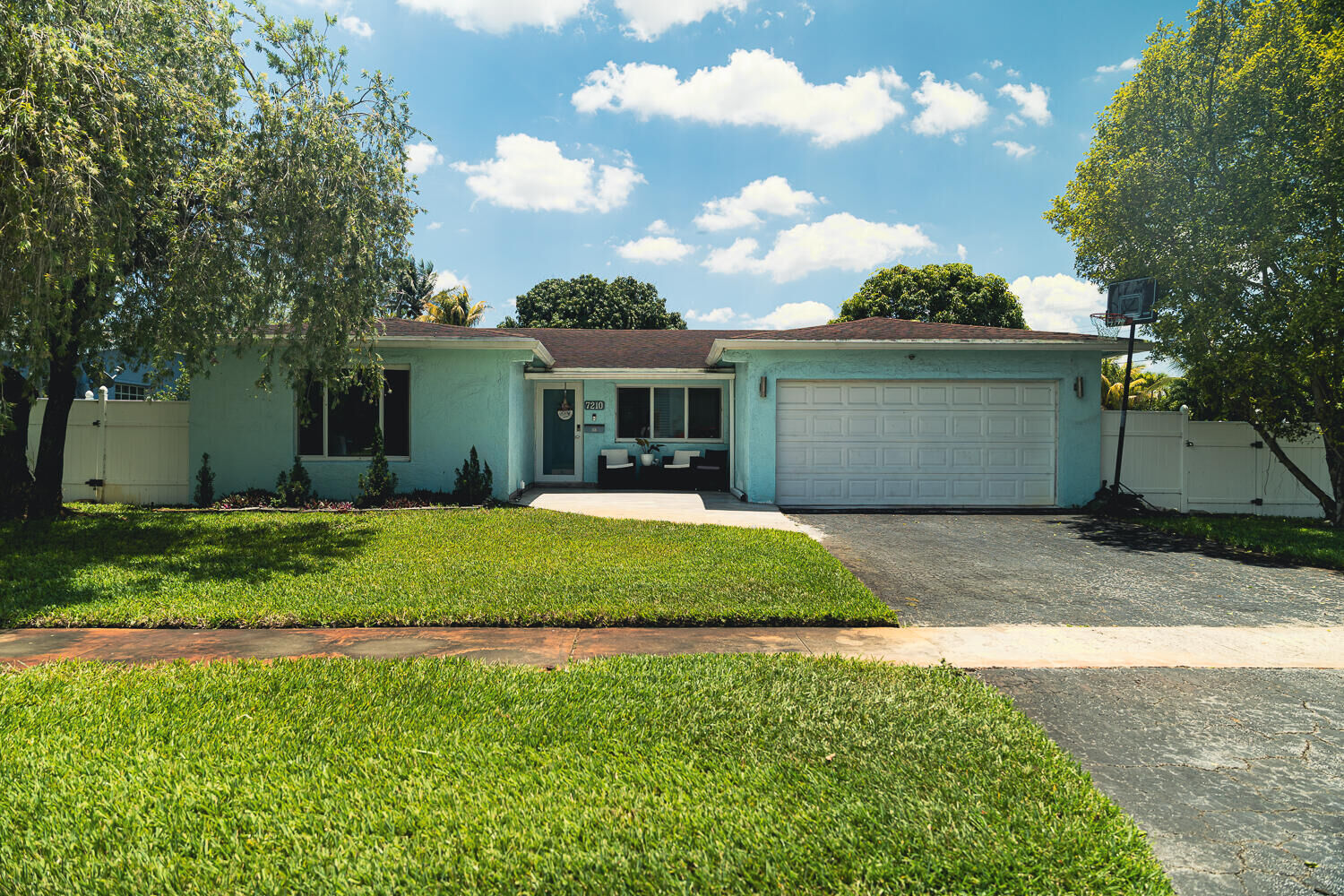Property Photo:  7210 NW 22nd Street  FL 33313 