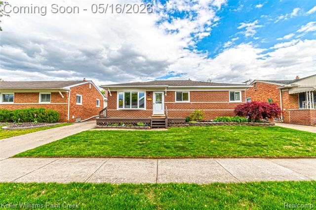 Property Photo:  29652 Sherry Avenue  MI 48071 