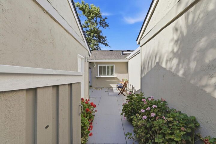 Property Photo:  1131 Holly Oak Circle  CA 95120 