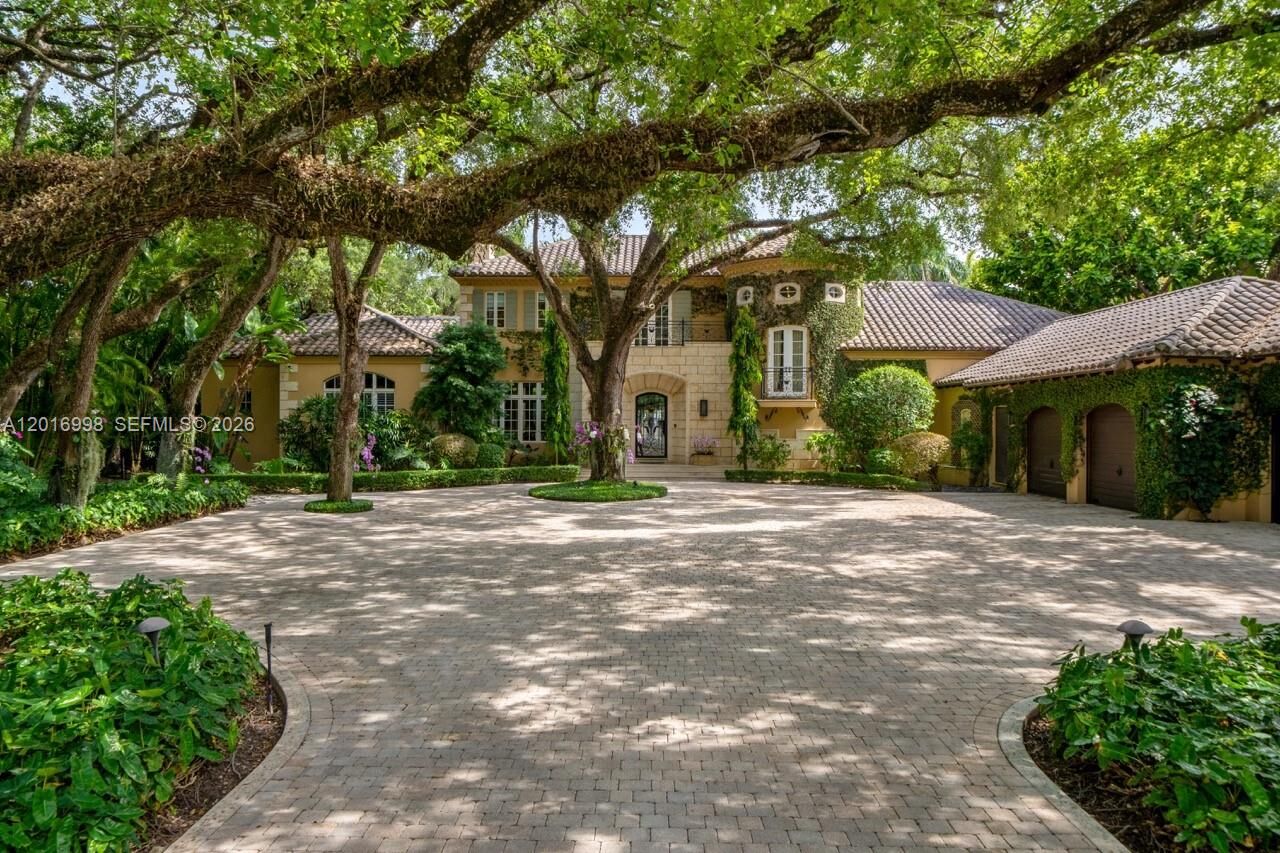 Property Photo:  4790 SW 78th St  FL 33143 