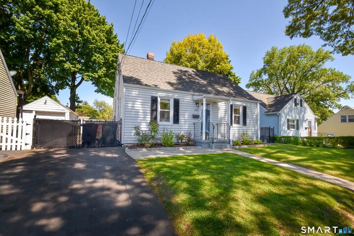 Property Photo:  286 Ruth Street  CT 06606 