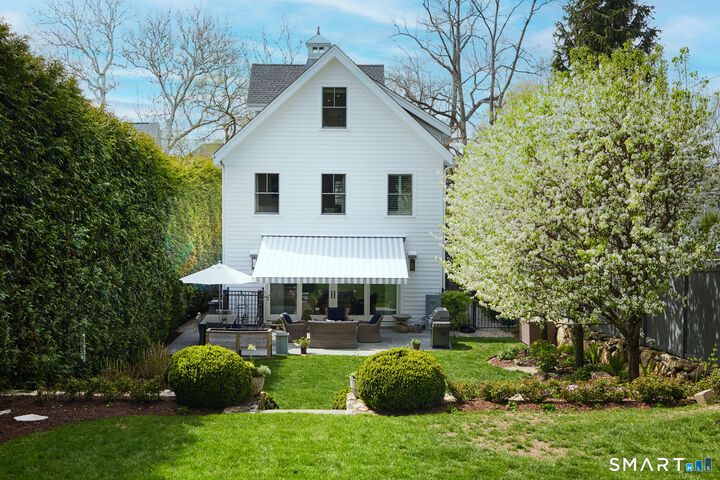 Property Photo:  2 Mortar Rock Road  CT 06880 