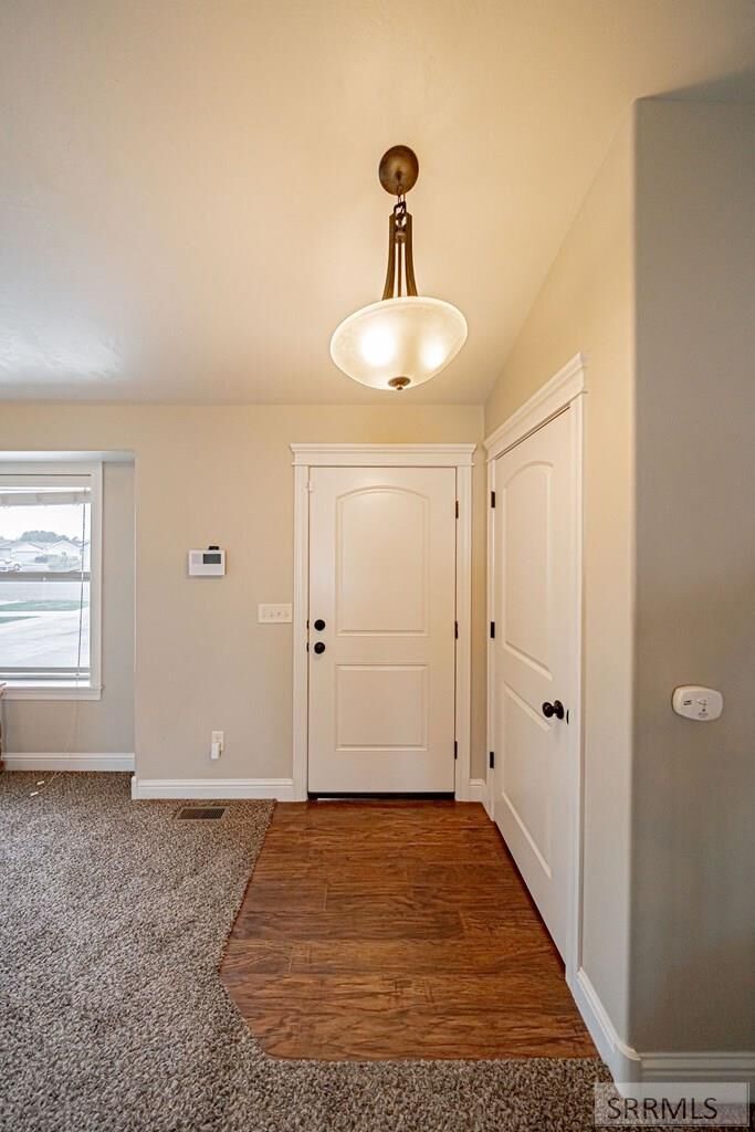 Property Photo:  3750 Ridgeland Drive  ID 83401 