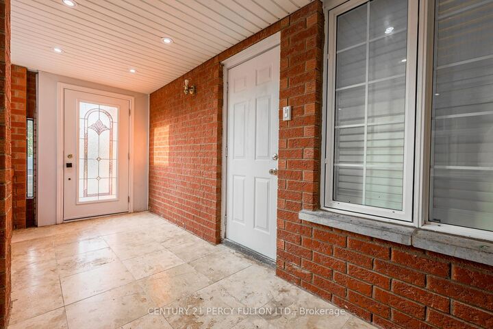 Property Photo: 161 Sophia Road ON L3S 3Y9