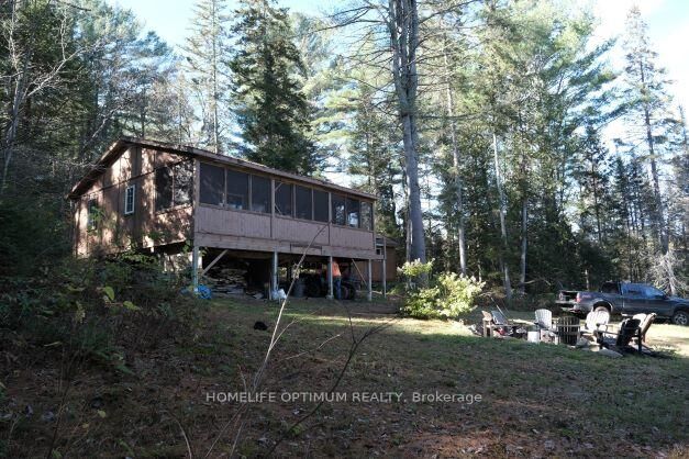 927 Con 4 &Amp 5 Rd W N/A — photo 1