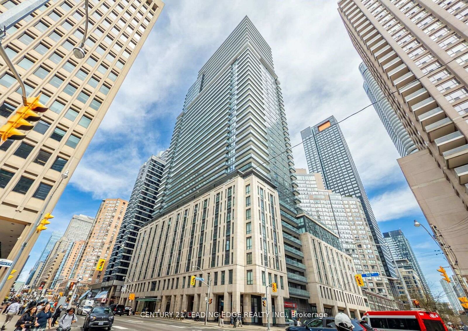 Property Photo: 955 Bay Street 913 ON M5S 0C6