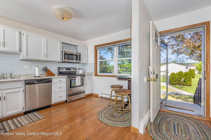 Property Photo:  802 Briarwood  NY 12561 