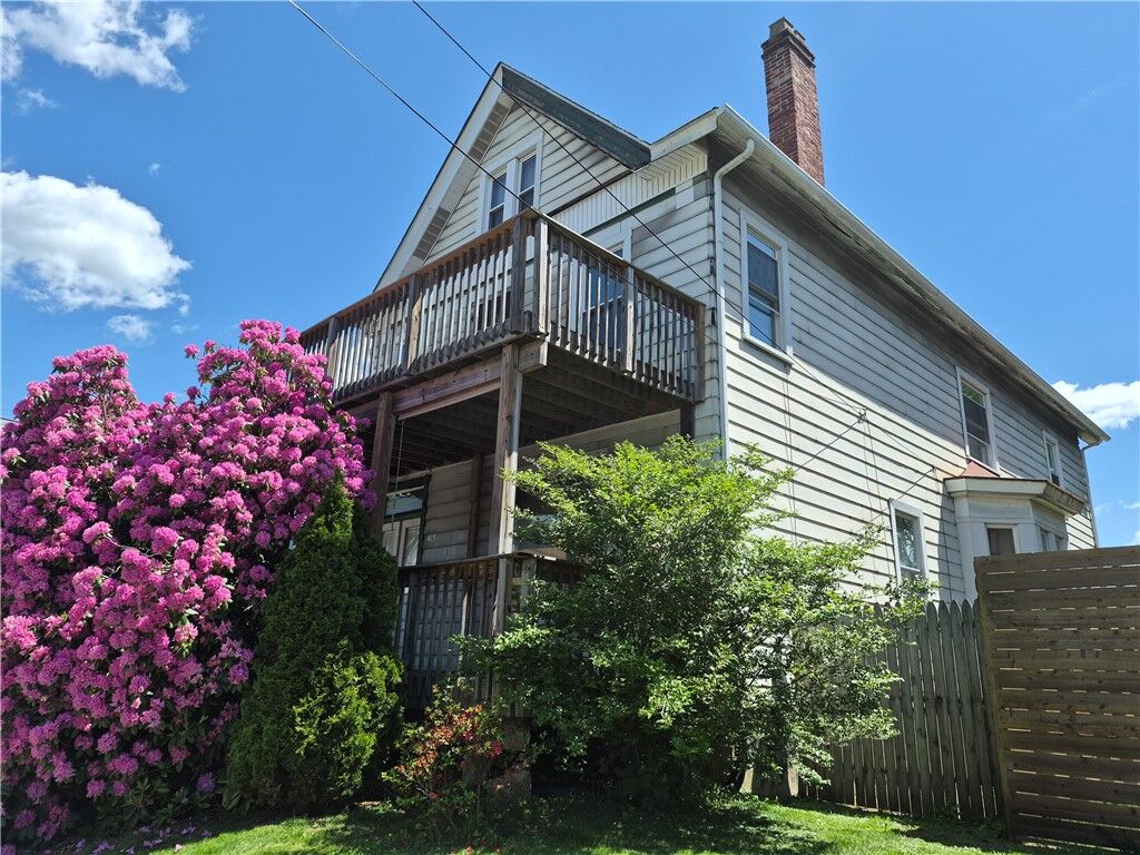 Property Photo:  415 E End Ave  PA 15221 