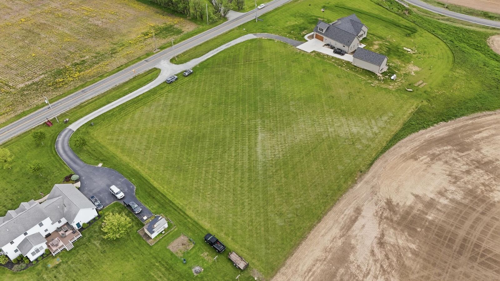 Property Photo:  5055 Knollwood Road  OH 45502 