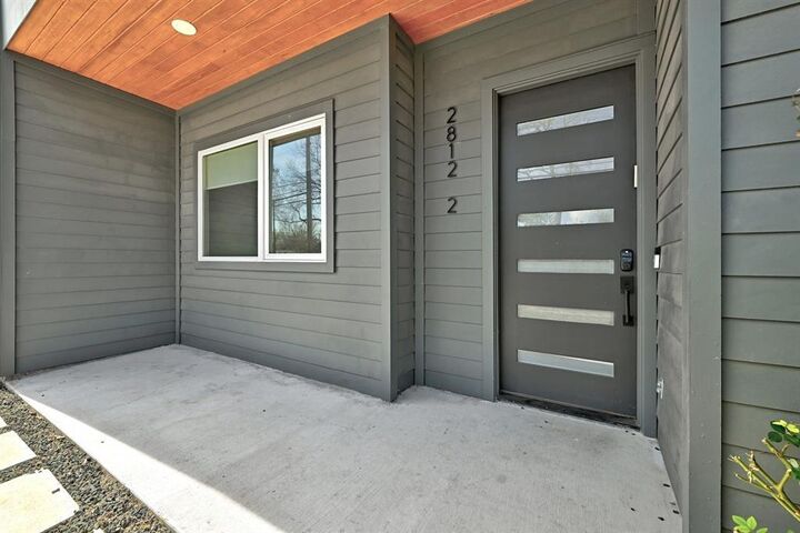 Property Photo:  2812 E 4th Street 2  TX 78702 