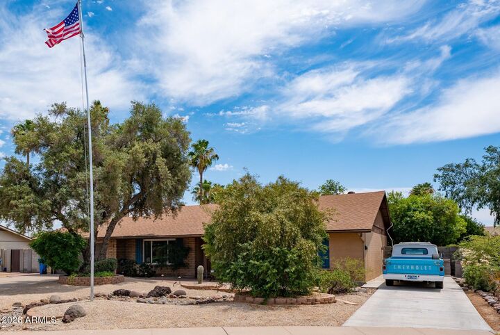 Property Photo:  4523 E Voltaire Avenue  AZ 85032 