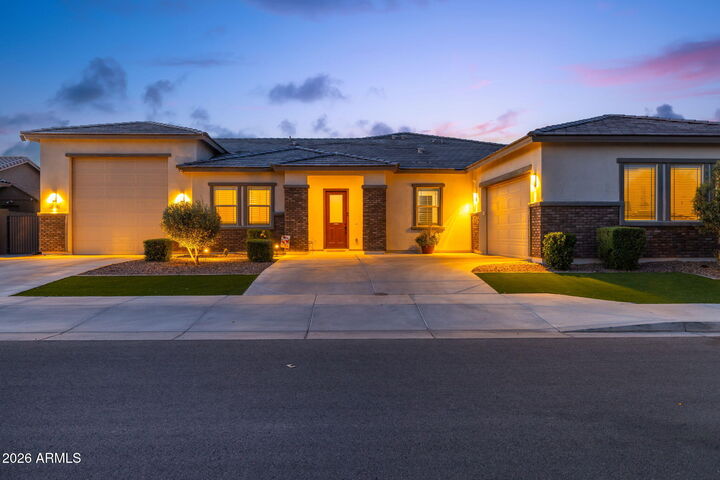 Property Photo: 18540 W Colter Street AZ 85340