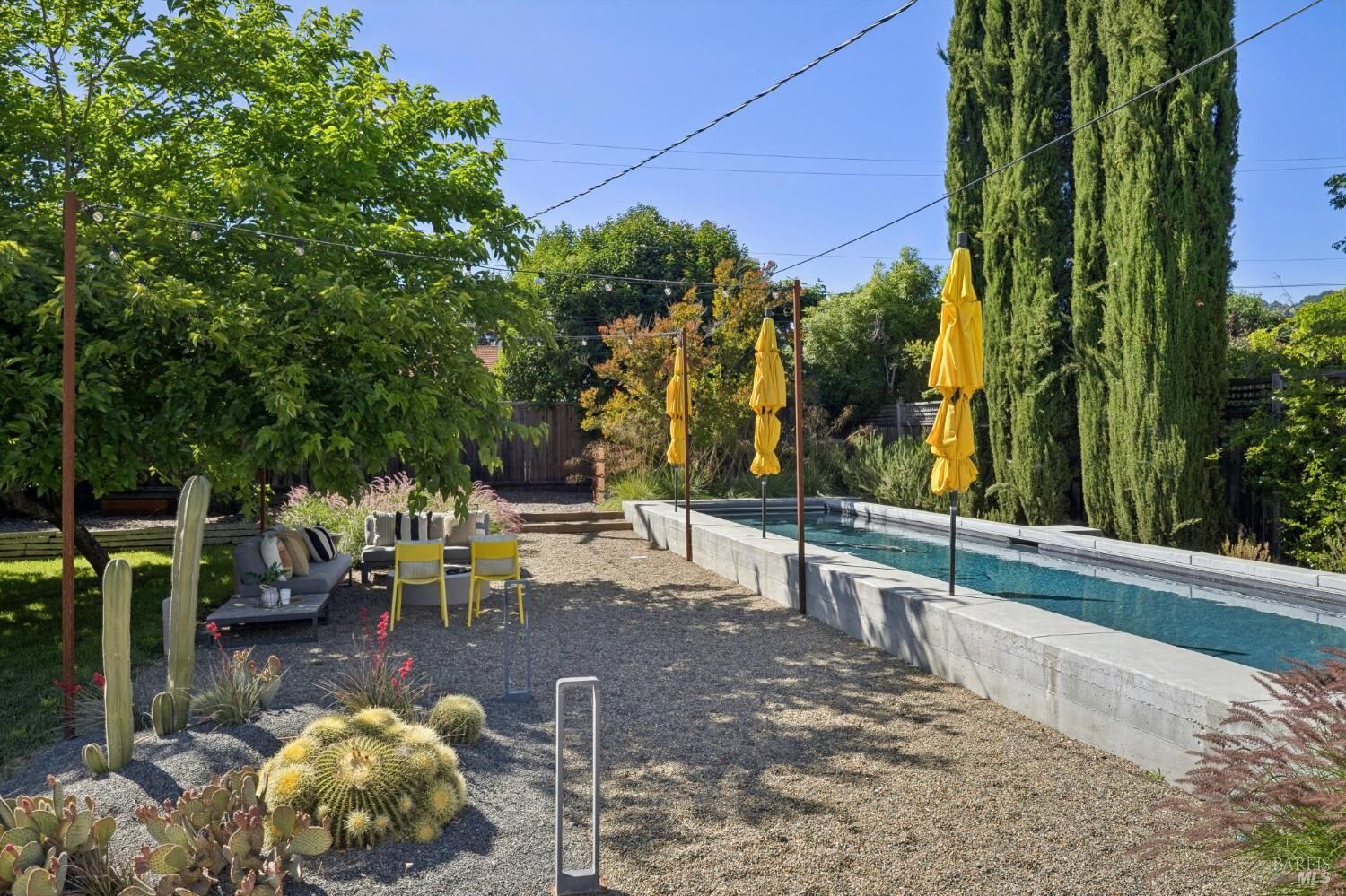 Property Photo: 6 Katlas Court CA 94945