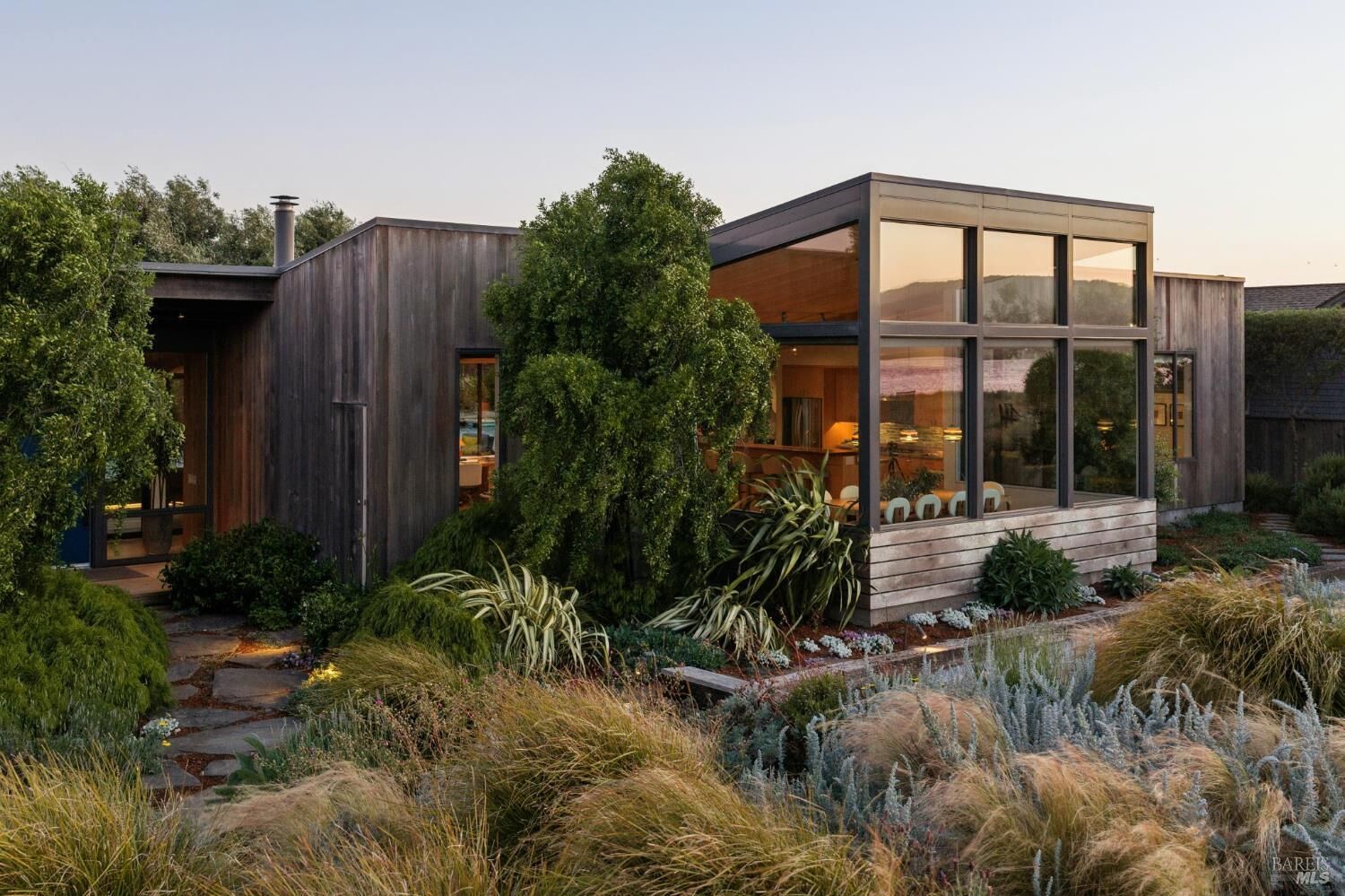 Property Photo:  177 Dipsea Road  CA 94970 