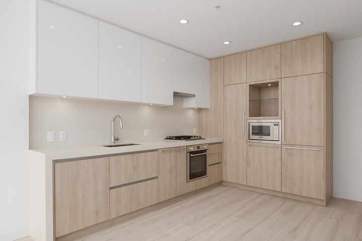 Property Photo:  6080 McKay Avenue 1210  BC V5H 0J4 