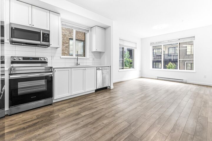 Property Photo: 15815 85 Avenue 206 BC V4N 6X5