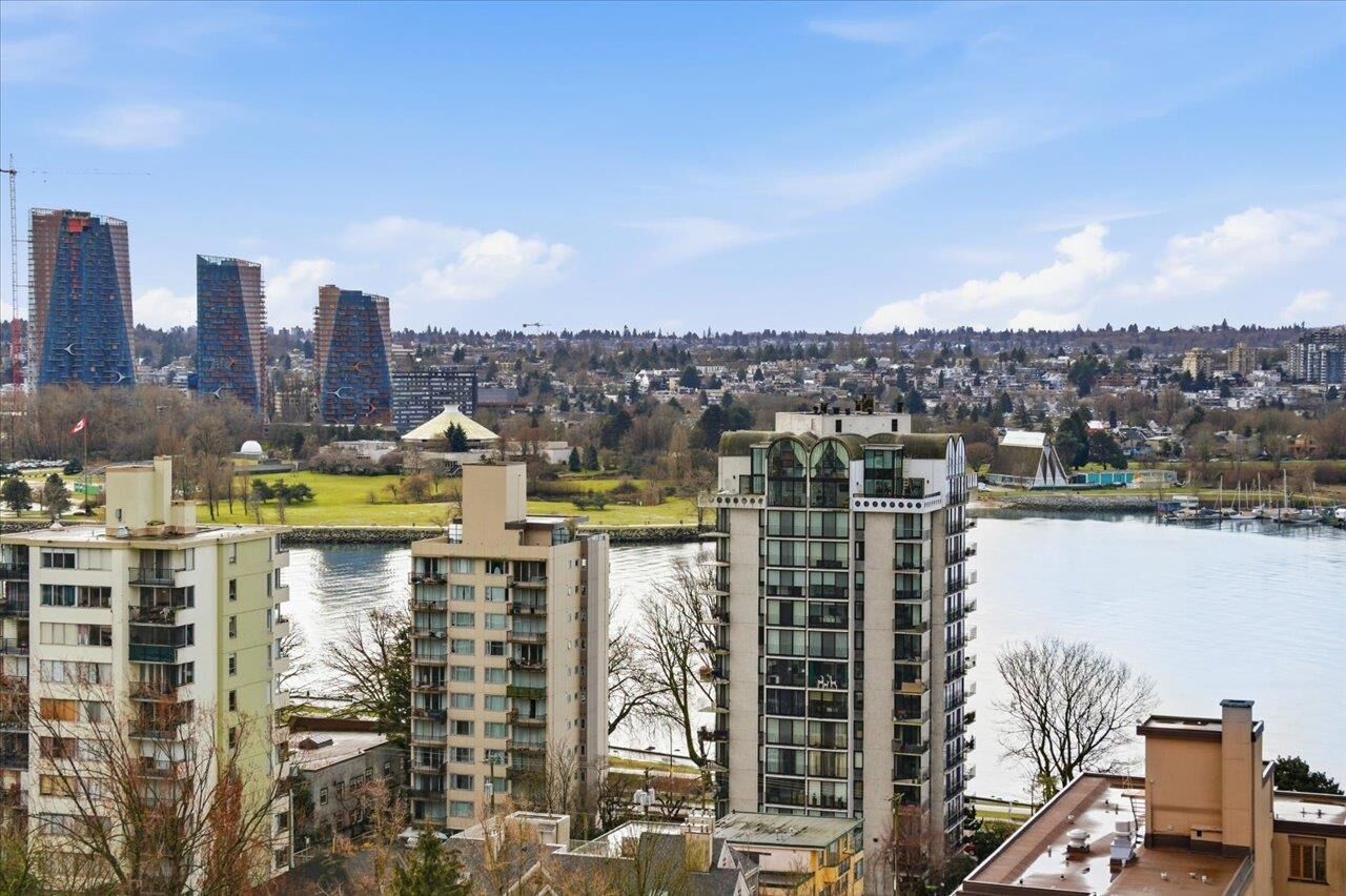 Property Photo:  1251 Cardero Street 1608  BC V6G 2H9 
