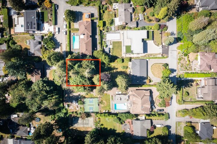 Property Photo: 1435 Nelson Avenue BC V7T 2G9