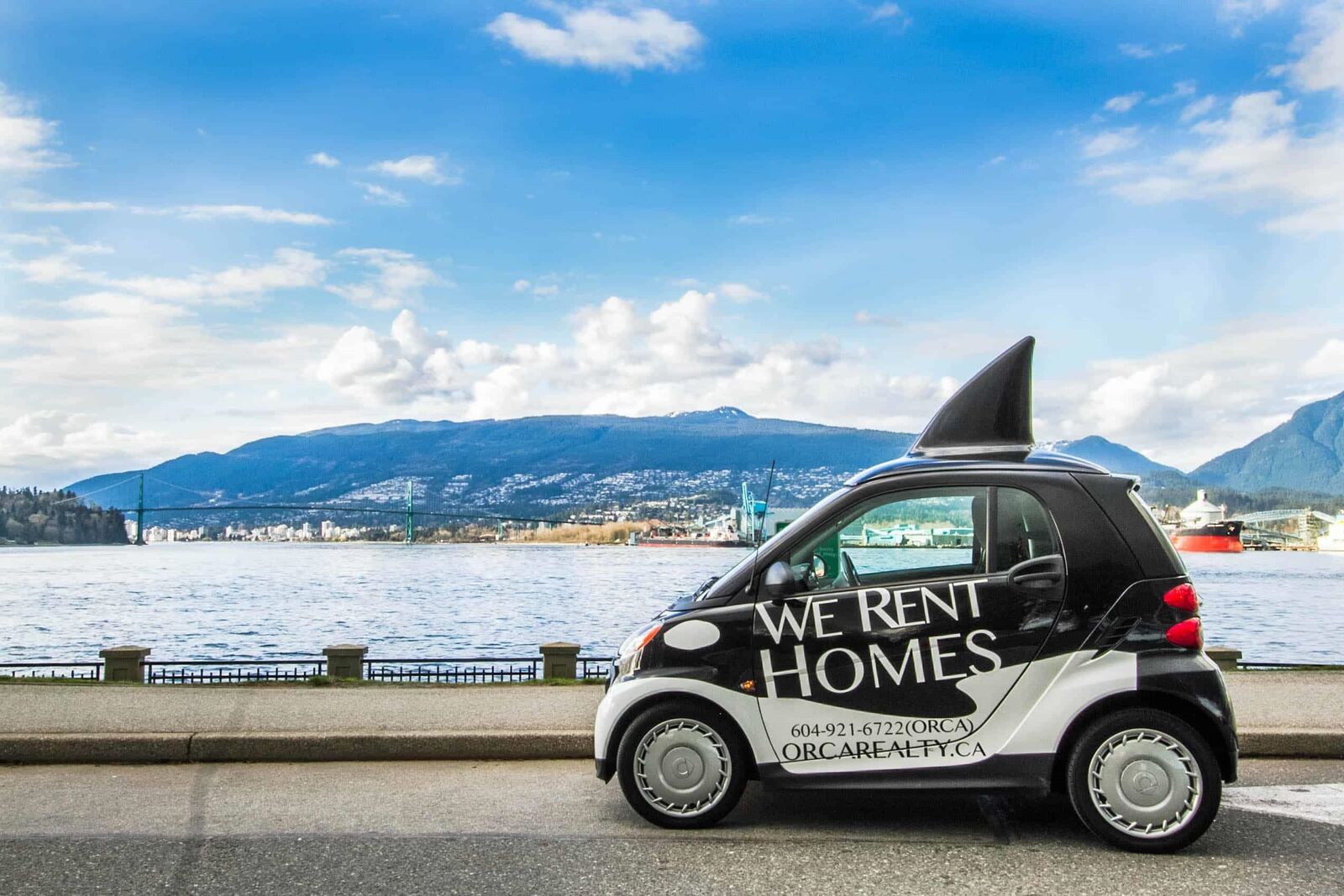 Property Photo:  687 Beachview Drive  BC V7G 1P8 