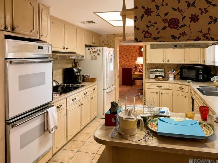 Property Photo:  1328 Havenwood Dr  LA 70815 