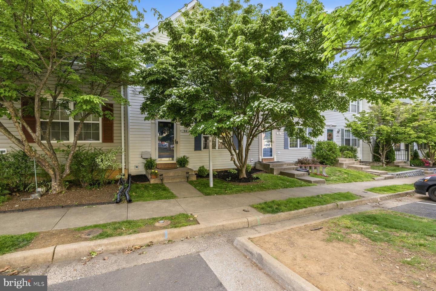 Property Photo: 94 Dorset Lane VA 20186