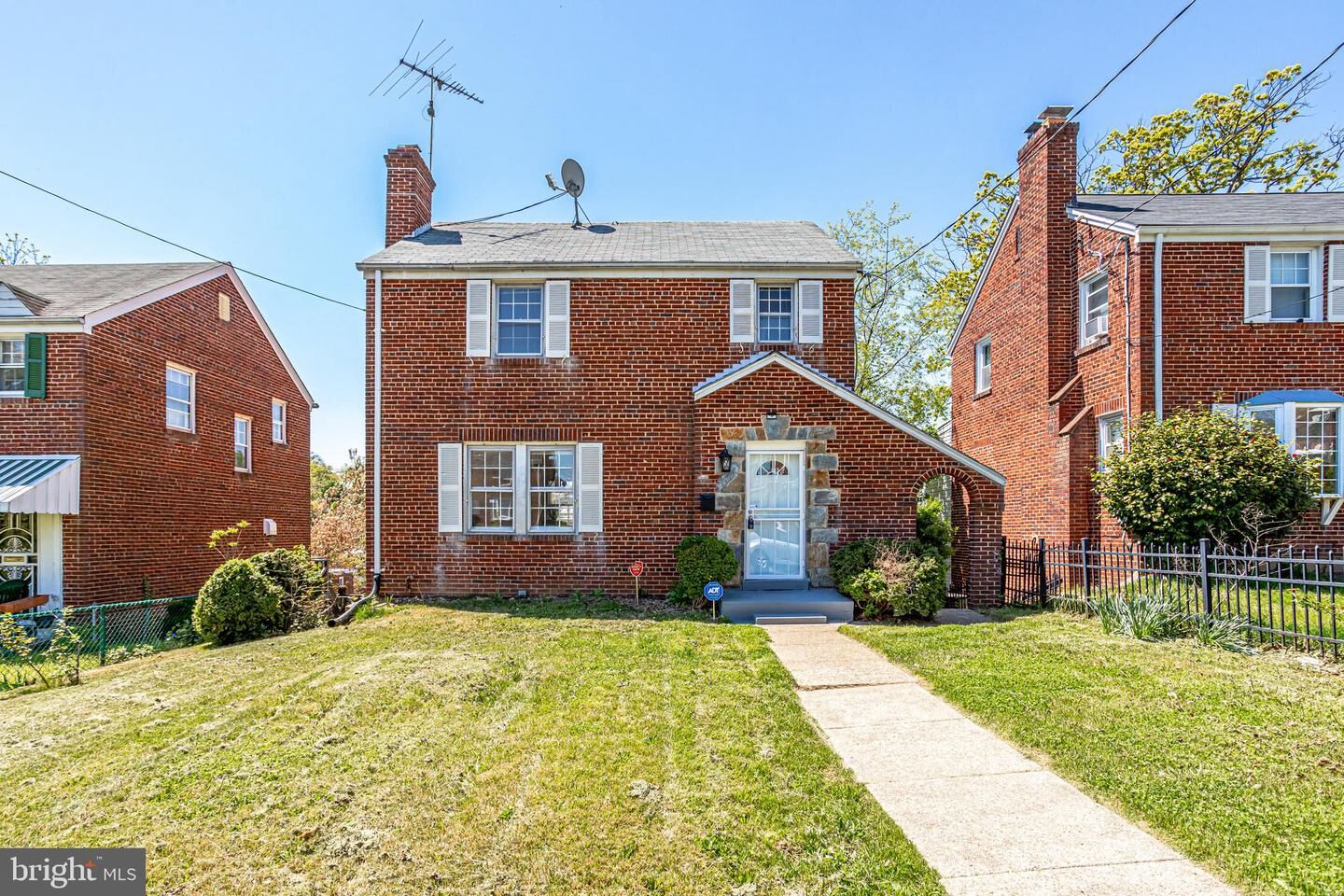 Property Photo:  1807 41st Place SE  DC 20020 