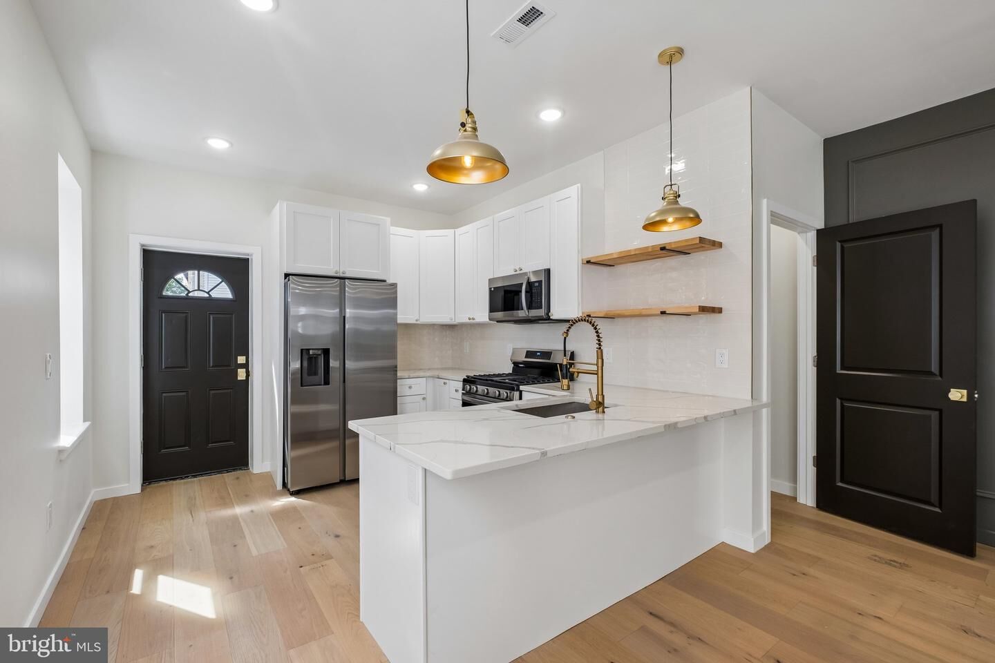 Property Photo:  5516 N Marshall Street  PA 19120 