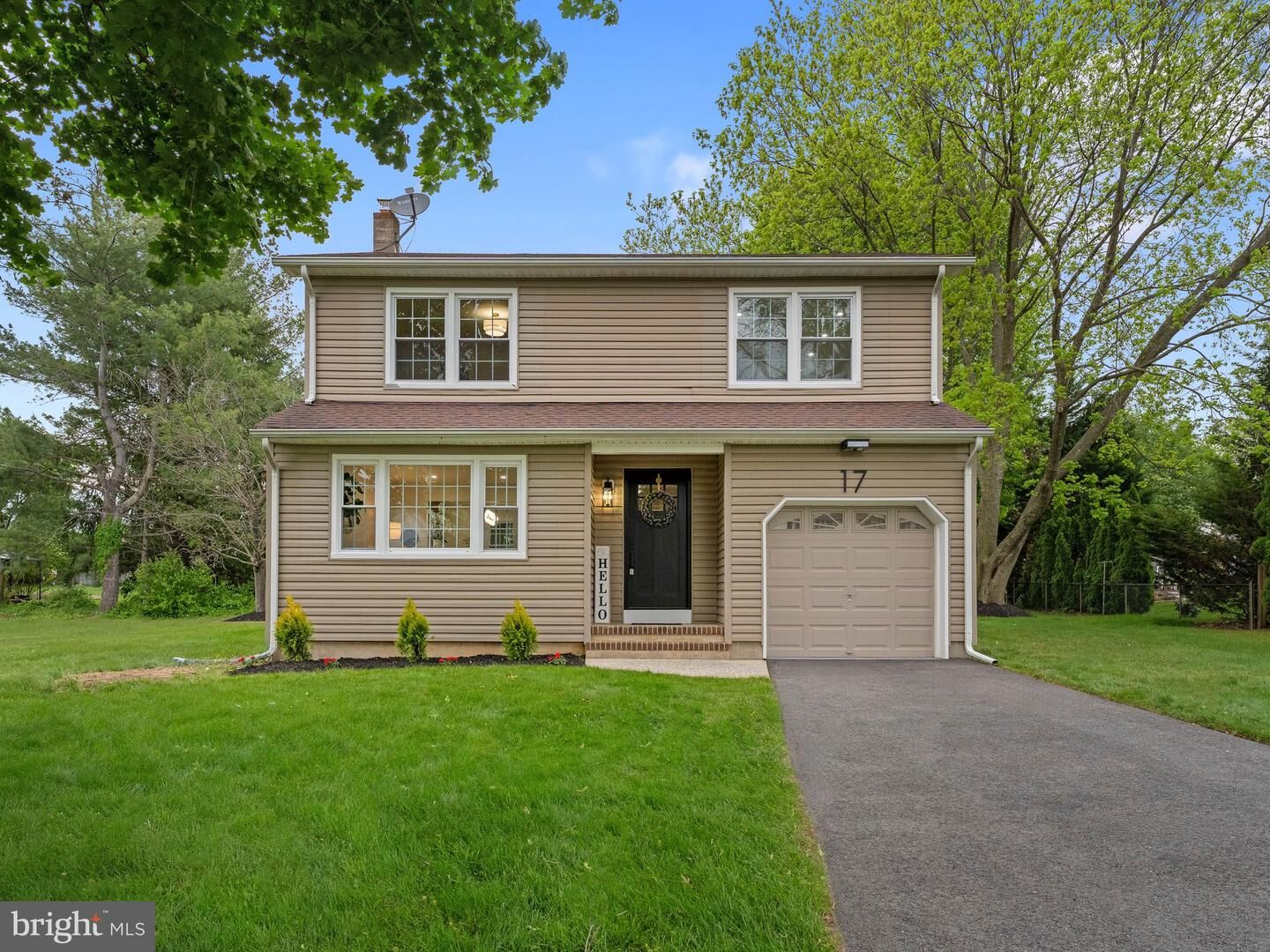 Property Photo:  17 Carty Drive  NJ 08505 