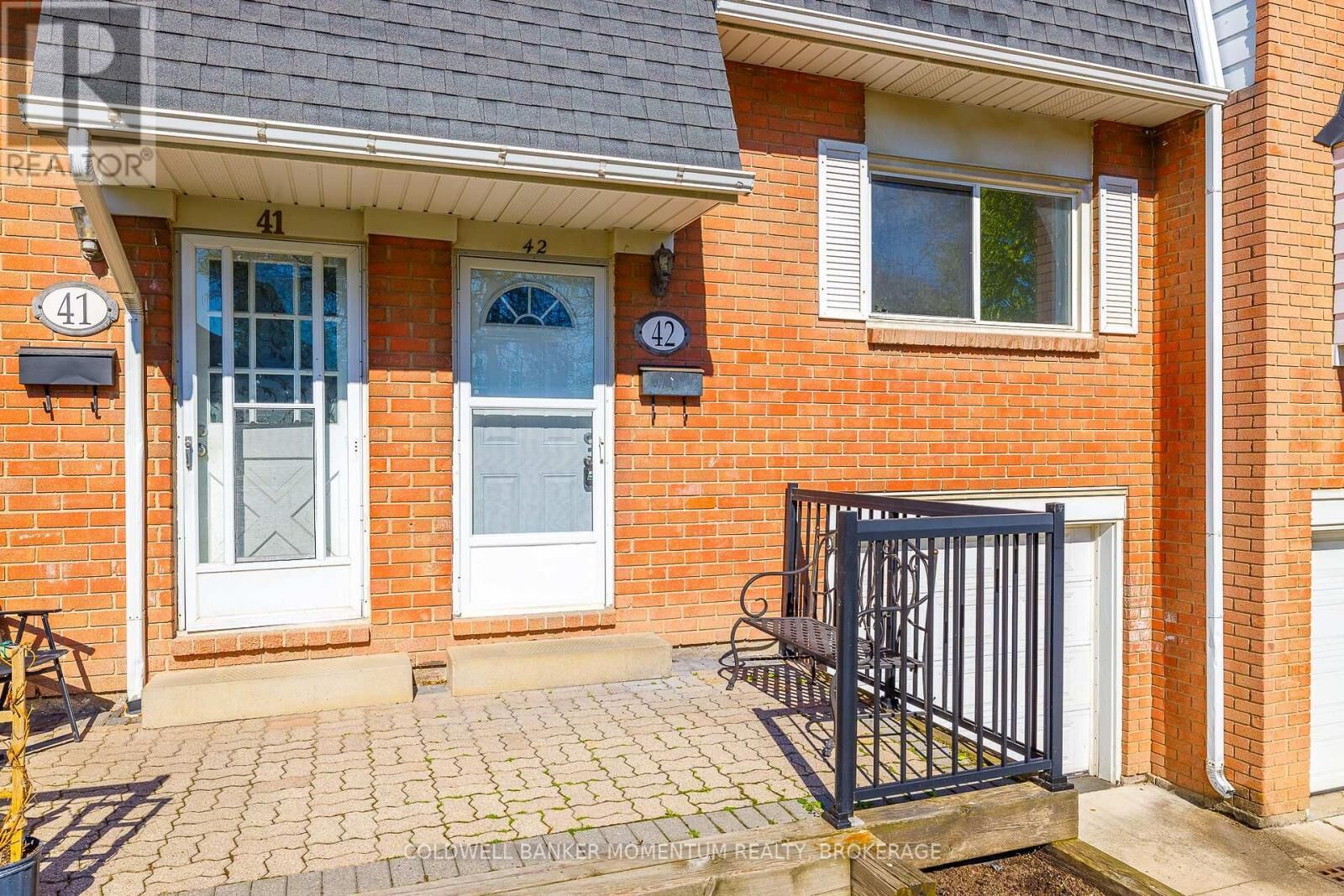 Property Photo:  185 Denistoun Street 42  ON L3C 6J6 