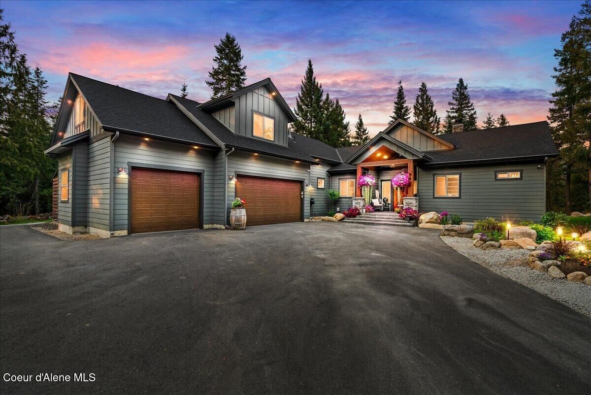Property Photo:  529 S Beaver Lake Rd  ID 83801 