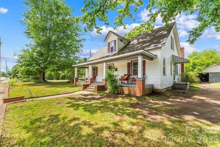 Property Photo:  137 12th Street NW  NC 28601 