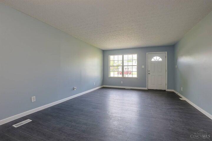 Property Photo:  1116 Mohawk Place  OH 45036 