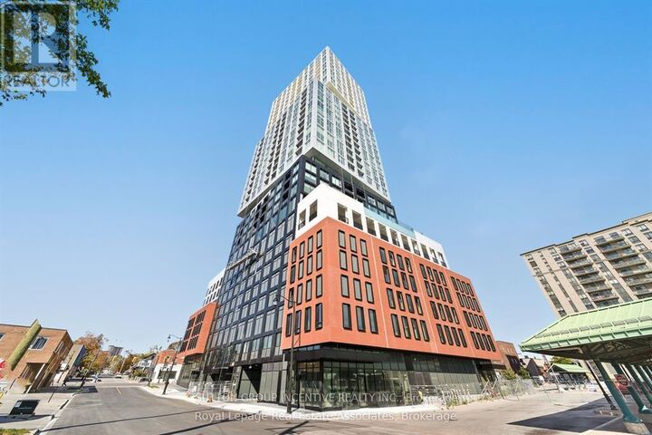 Property Photo:  39 Mary Street 802  ON L4N 1S9 