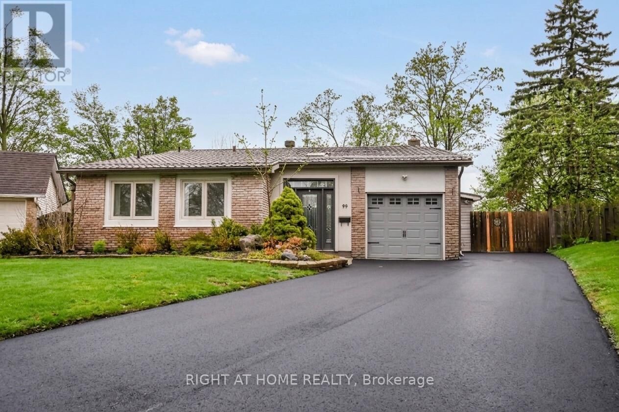 Property Photo:  99 Oren Boulevard  ON L4N 4M3 