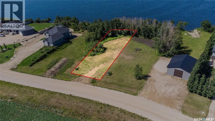 Property Photo:  37 Pape Drive  SK S0K 2A0 
