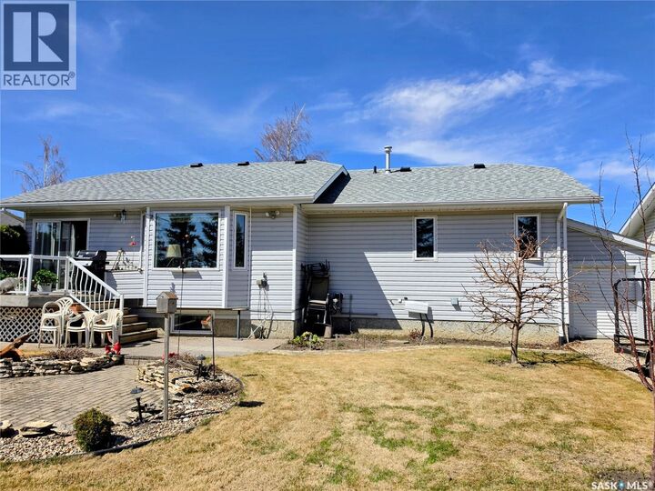 Property Photo:  1306 4th Street  SK S0K 2A0 