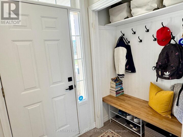 Property Photo:  5151 Upper Middle Road 4  ON L7L 7C8 