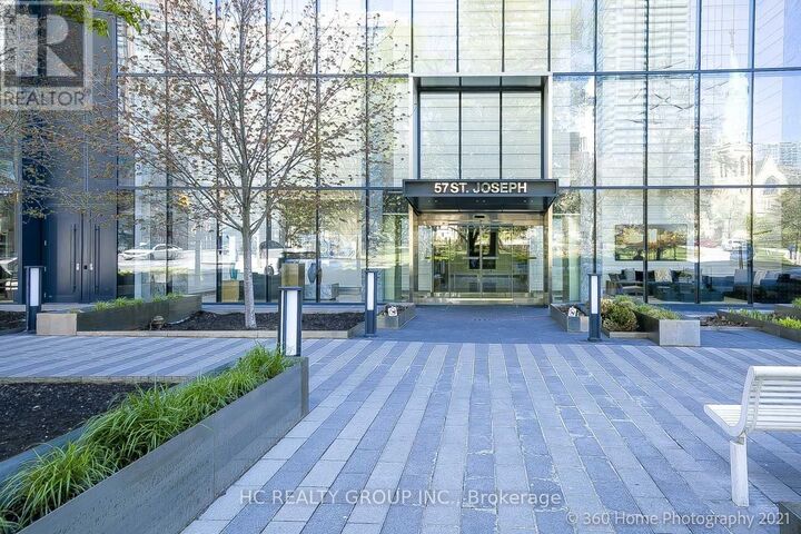 Property Photo: 57 St Joseph Street Ph08 ON M5S 0C5