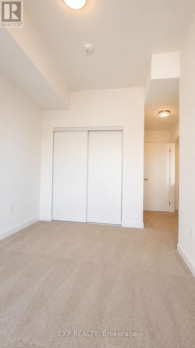 Property Photo:  25 Palace Street Q11  ON N2E 3M6 